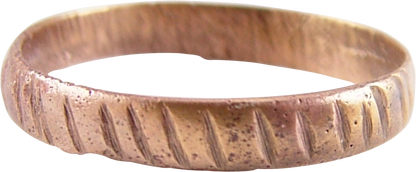 RARE REEDED VIKING WEDDING RING, SIZE 8 ¾ - Fagan Arms