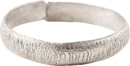 ANCIENT VIKING WEDDING RING C.850-1050 AD SIZE 6 ¾ - Royalty Rings