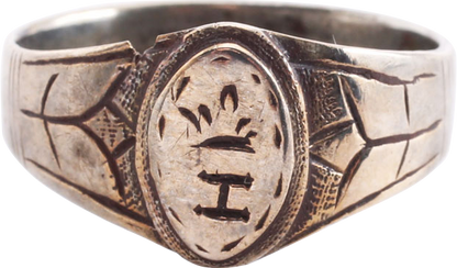 LATE MEDIEVAL MAN'S SILVER FASHION RING, SIZE 11 ¼ - Fagan Arms