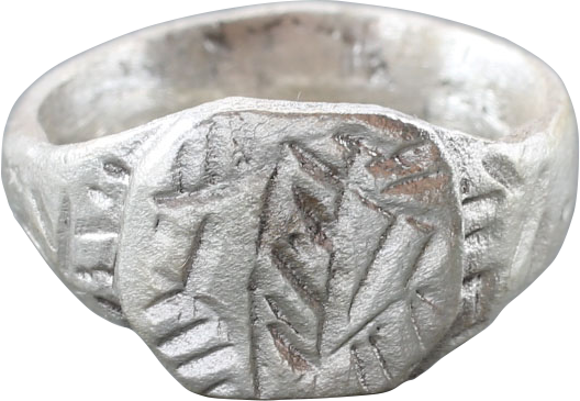 MEDIEVAL EUROPEAN RING, 900-1200 AD, SIZE 4 ¾ - Royalty Rings