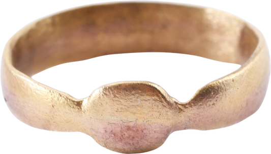 ENGLISH SWEETHEART OR WEDDING RING, TUDOR PERIOD, SIZE 8 - Fagan Arms