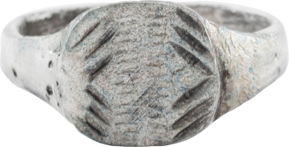 MEDIEVAL ENGLISH RING, C.400-700 AD, SIZE 9 - Fagan Arms