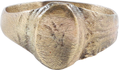LATE MEDIEVAL WOMAN'S FASHION RING, 15th-16th CENTURY AD, SIZE 6 - Fagan Arms