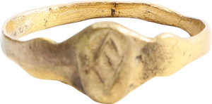 LATE MEDIEVAL WOMAN'S FASHION RING, SIZE 6 1/2 - Fagan Arms