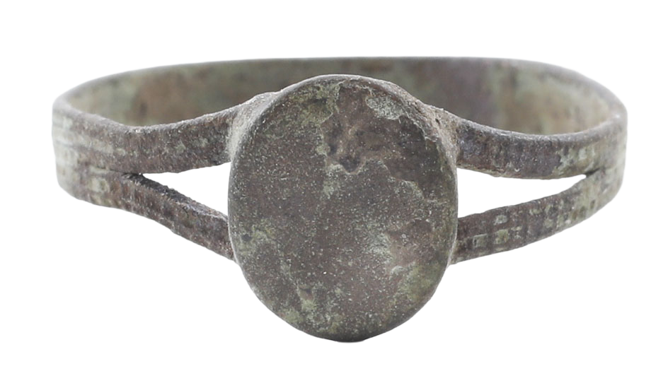 COLONIAL AMERICAN LADY’S RING C.1750. SIZE 6 ¾ - Fagan Arms