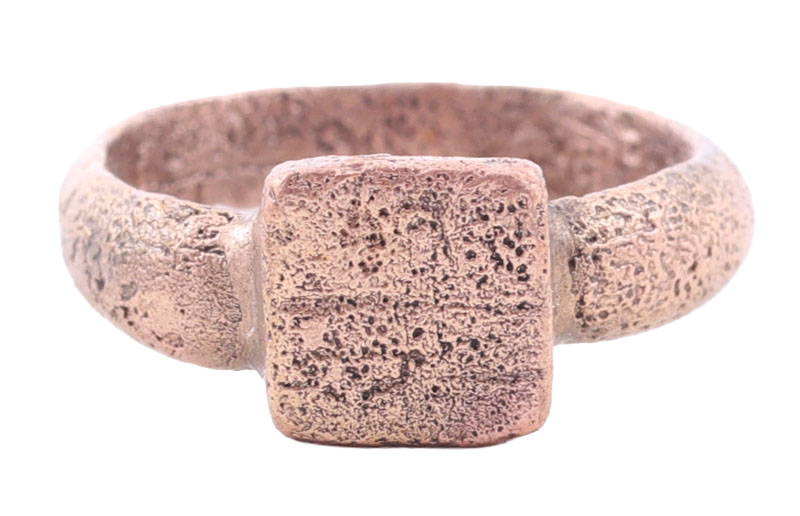 ROMAN WOMAN’S RING, 4TH CENTURY AD, SIZE 3 ¾ - Fagan Arms