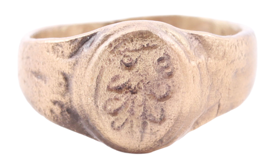 LATE MEDIEVAL WOMAN'S FASHION RING, SIZE 7 ¾ - Fagan Arms